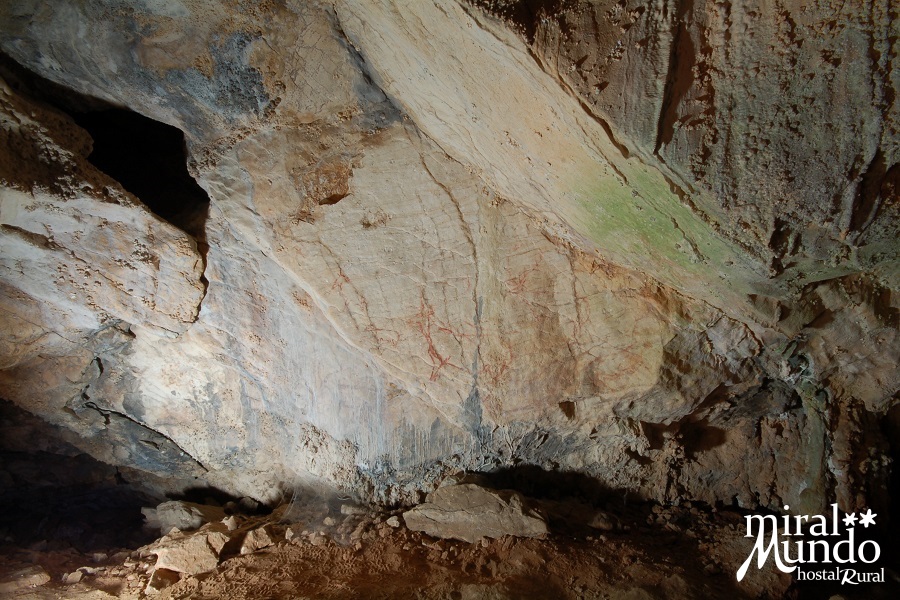 Cueva del niño - Aýna - Pinturas arte rupestre paleolitico