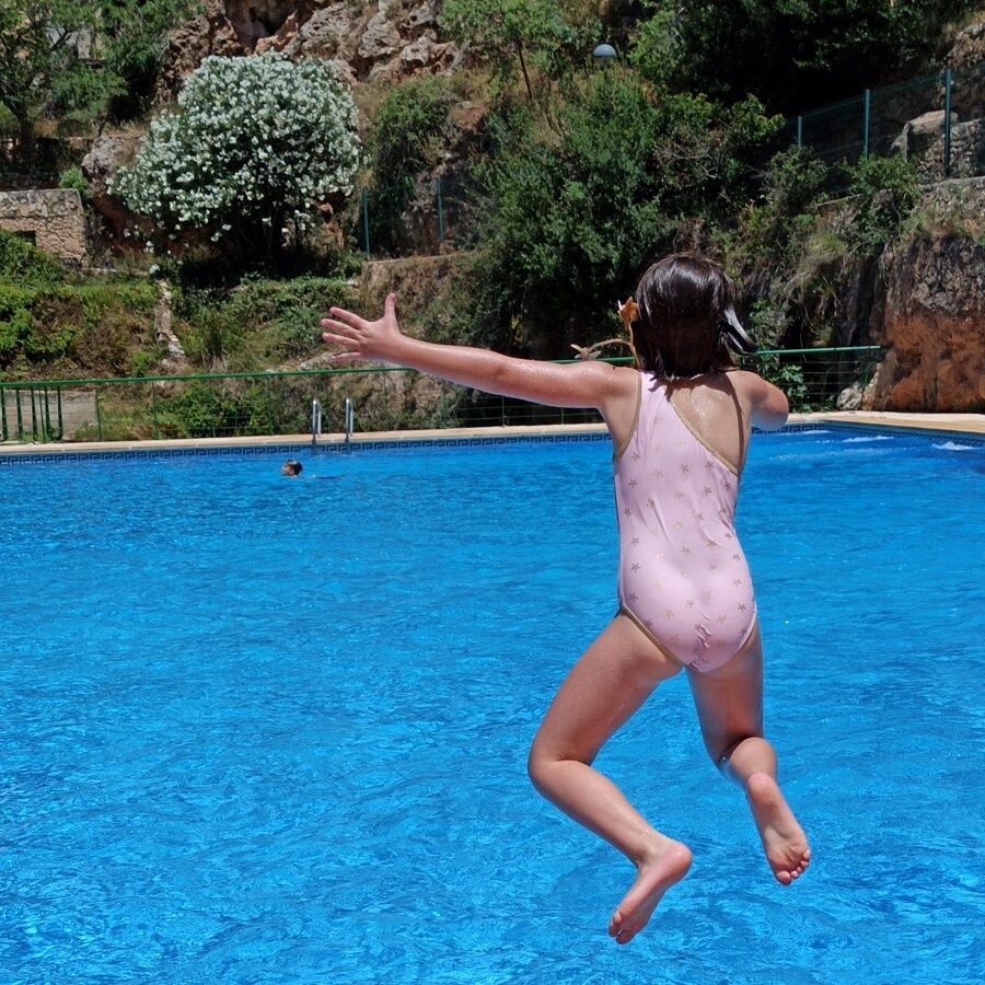 Alojamiento rural con piscina gratis nina