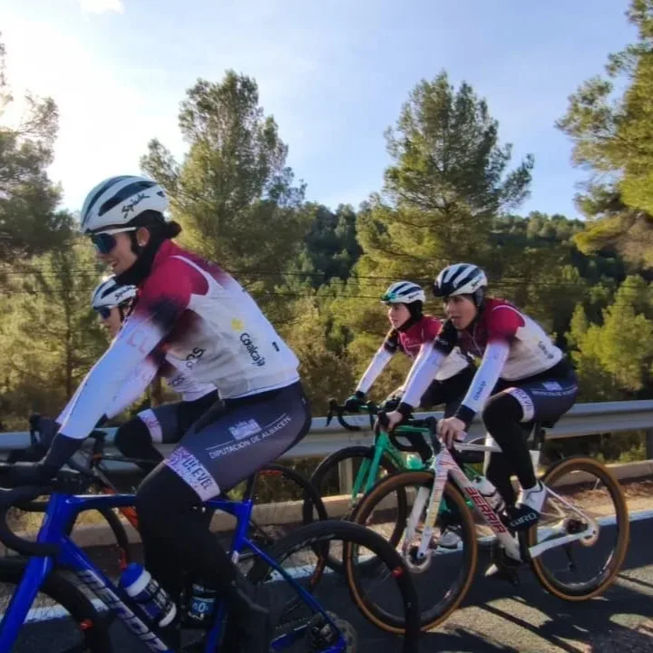 destino ciclista Ayna
